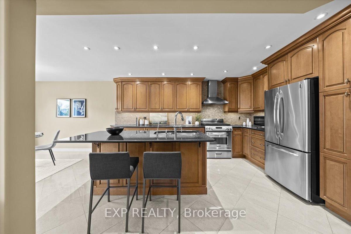 Photo 5 of 1871 Markwell Crescent, Ottawa, Chateauneuf — HOMEH