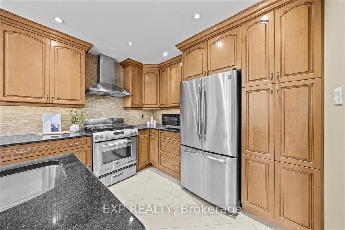 Photo 8 of 1871 Markwell Crescent, Ottawa, Chateauneuf — HOMEH