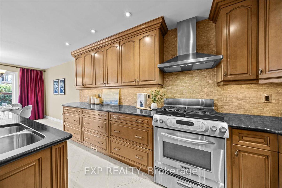Photo 7 of 1871 Markwell Crescent, Ottawa, Chateauneuf — HOMEH