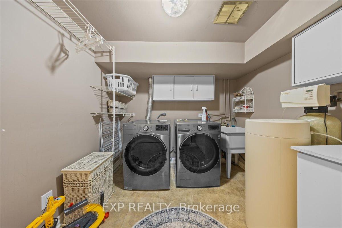 Photo 31 of 1871 Markwell Crescent, Ottawa, Chateauneuf — HOMEH
