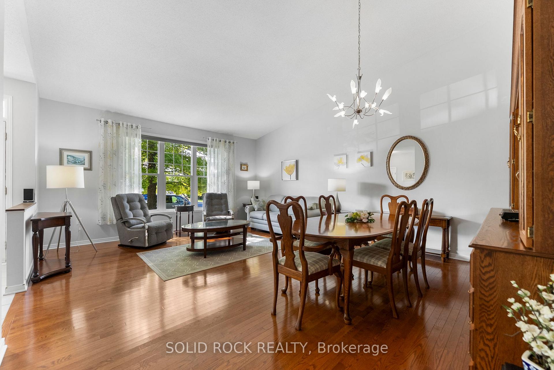 Photo 10 of 659 Country Trail Private, Ottawa, Carlsbad Springs — HOMEH