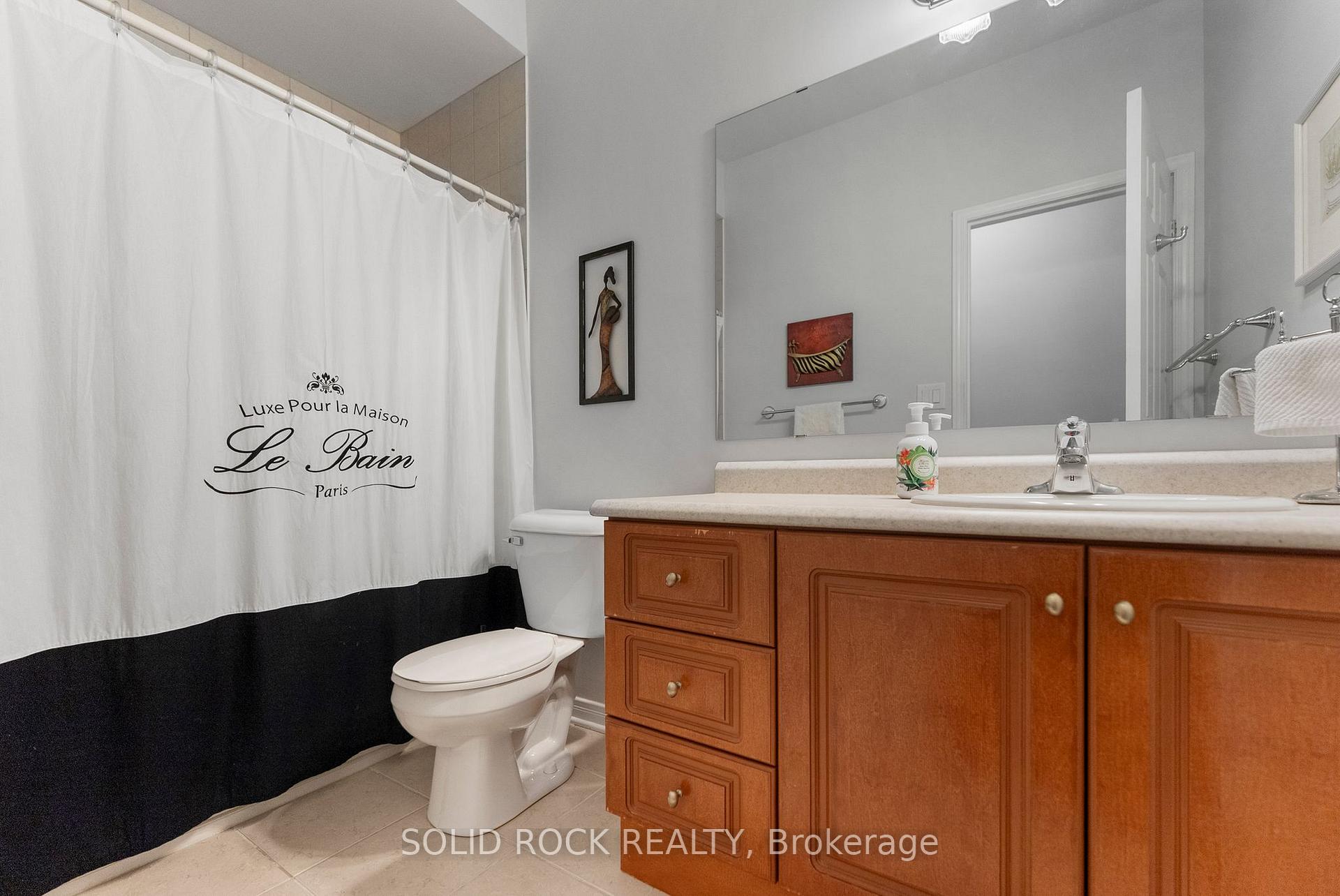 Photo 12 of 659 Country Trail Private, Ottawa, Carlsbad Springs — HOMEH