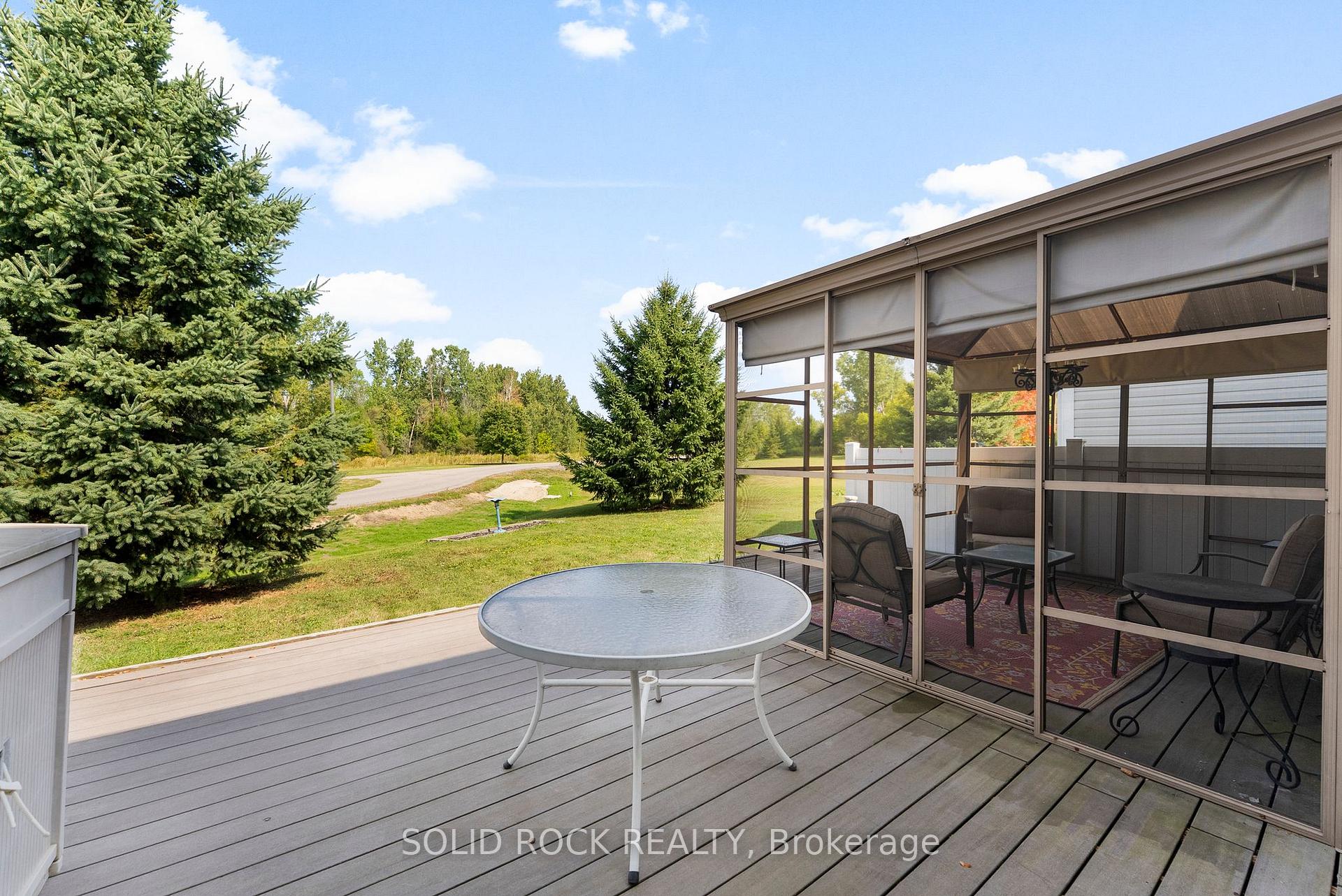Photo 23 of 659 Country Trail Private, Ottawa, Carlsbad Springs — HOMEH