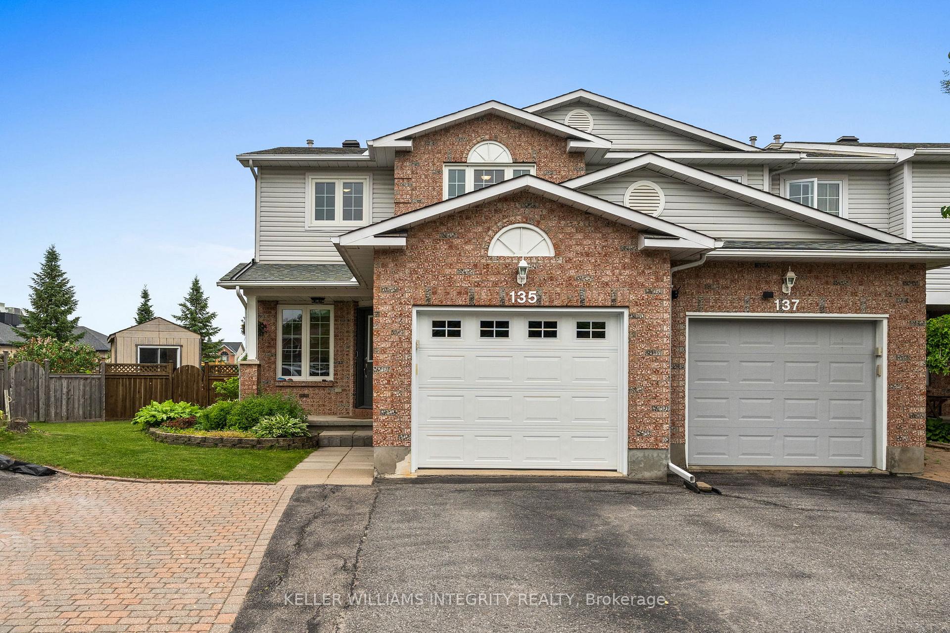 Photo 3 of 135 Whalings Circle, Ottawa, Stittsville (Central) — HOMEH