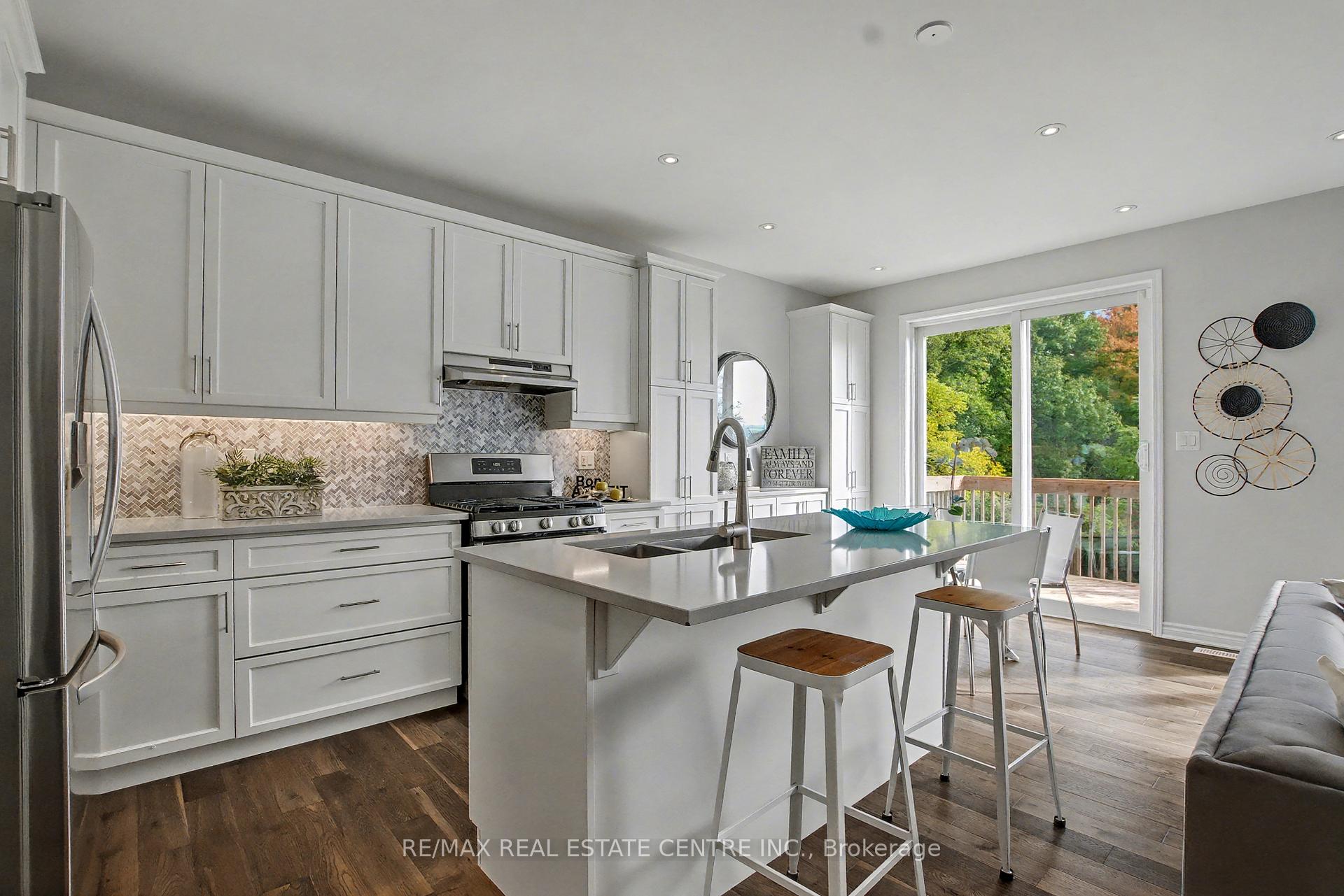 Photo 43 of 573 Juneberry Court, Milton, Cobban — HOMEH