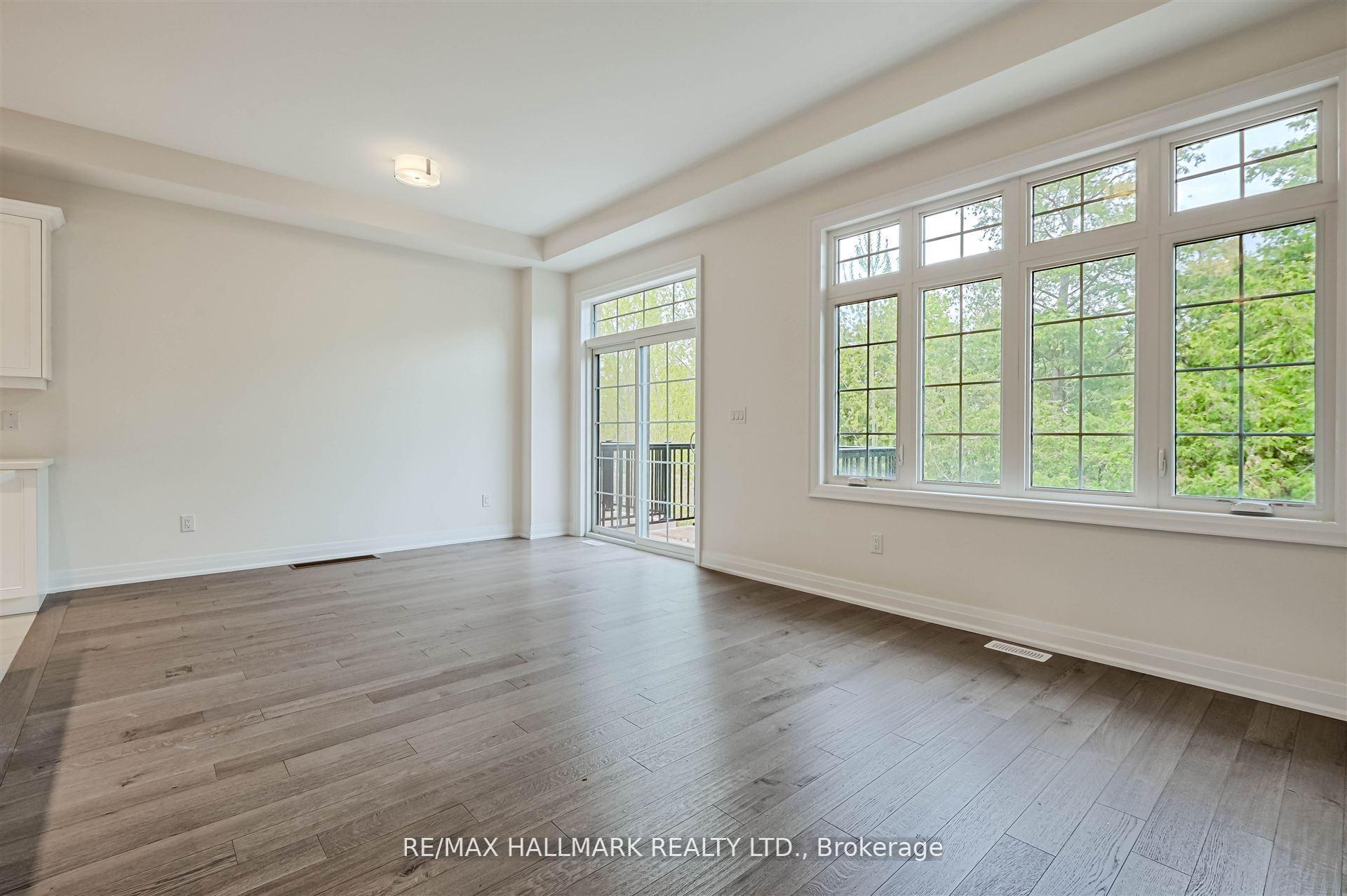 Photo 4 of 5 West Village Lane, Markham, Angus Glen — HOMEH