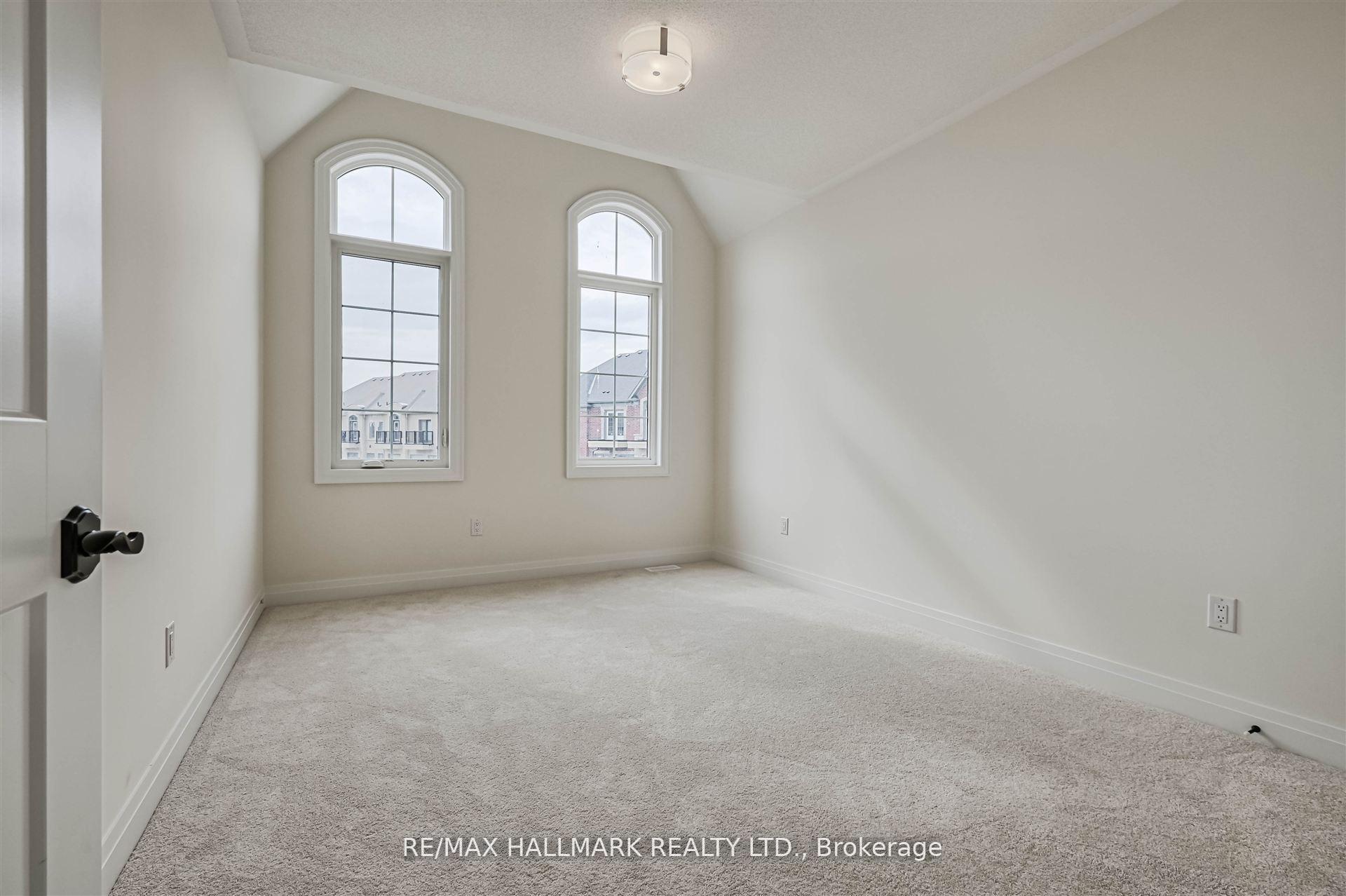 Photo 12 of 5 West Village Lane, Markham, Angus Glen — HOMEH
