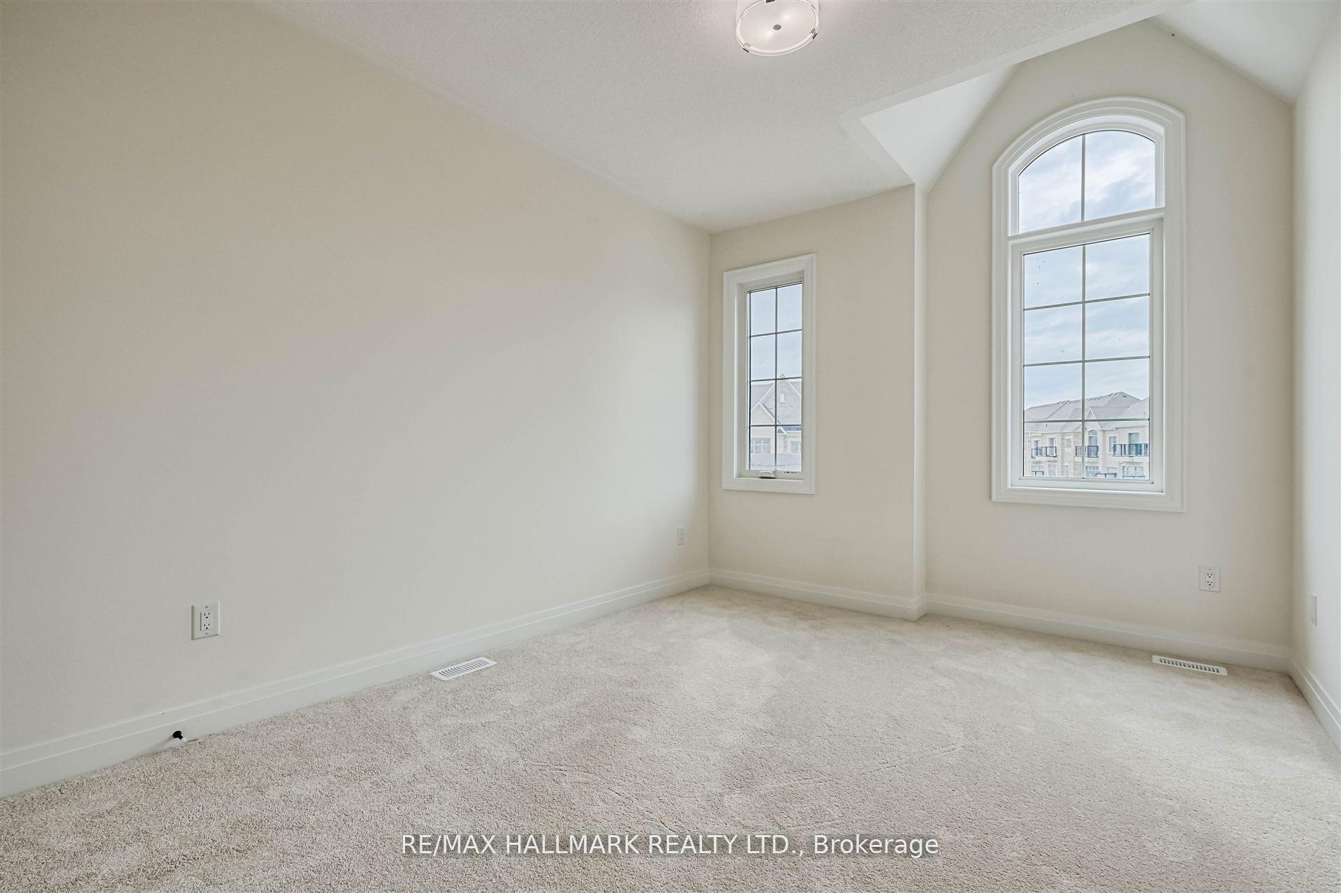 Photo 13 of 5 West Village Lane, Markham, Angus Glen — HOMEH