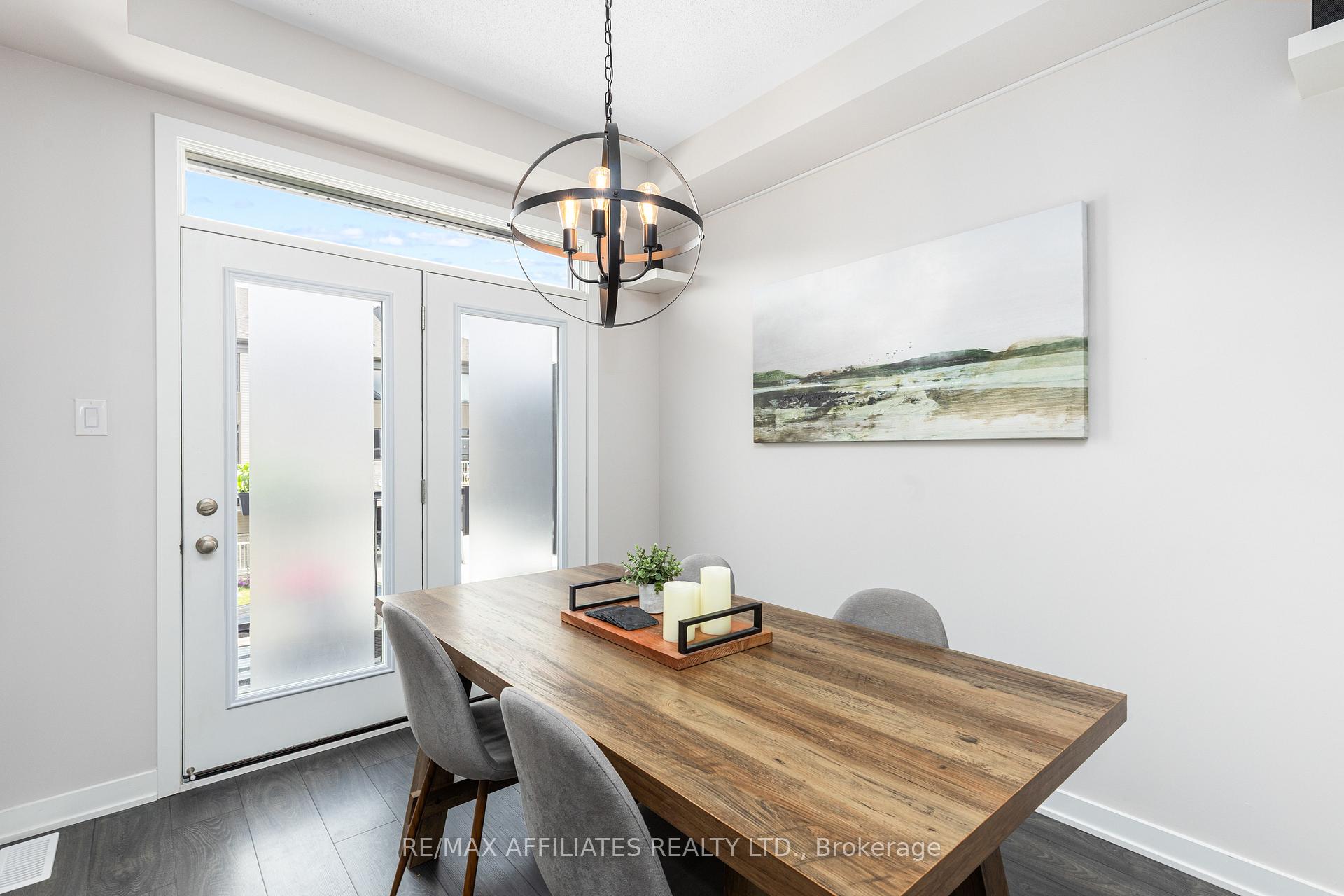 Photo 17 of 59 Stitch Mews, Ottawa, Goulbourn Twp From Franktown Rd/South To Rideau — HOMEH