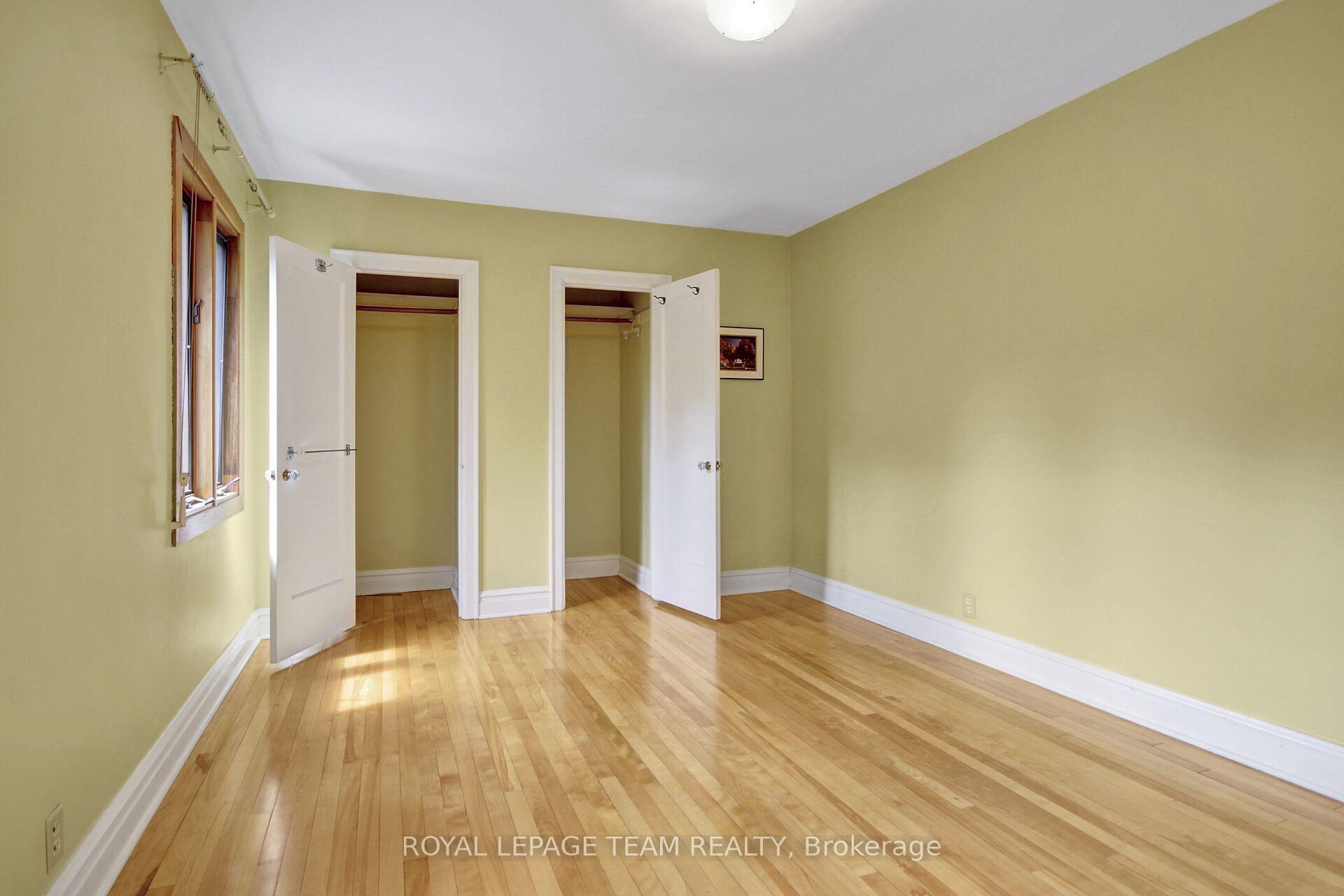 Photo 2 of 511 Mansfield Avenue, Ottawa, McKellar/Highland — HOMEH