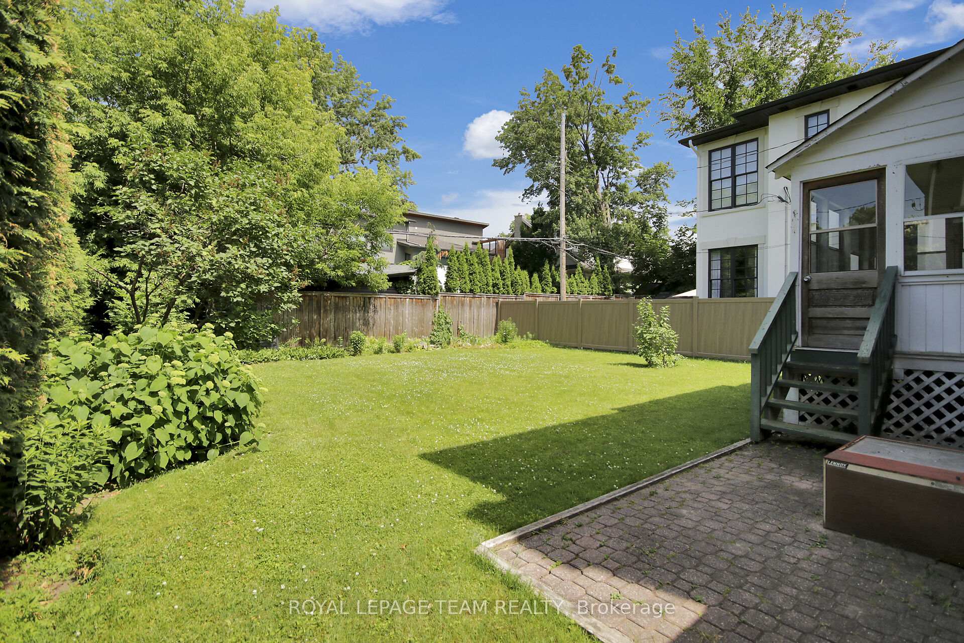 Photo 24 of 511 Mansfield Avenue, Ottawa, McKellar/Highland — HOMEH