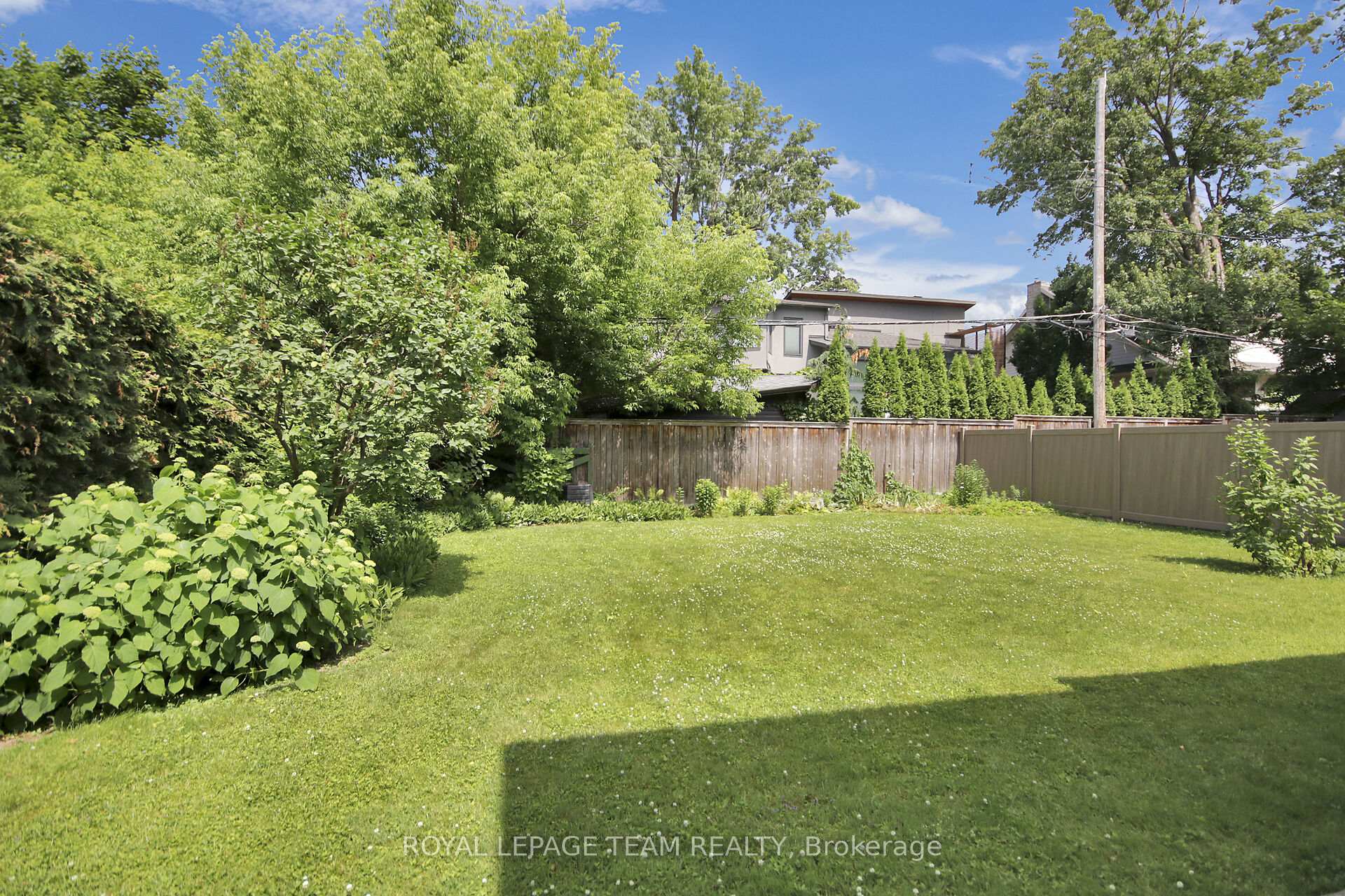Photo 25 of 511 Mansfield Avenue, Ottawa, McKellar/Highland — HOMEH
