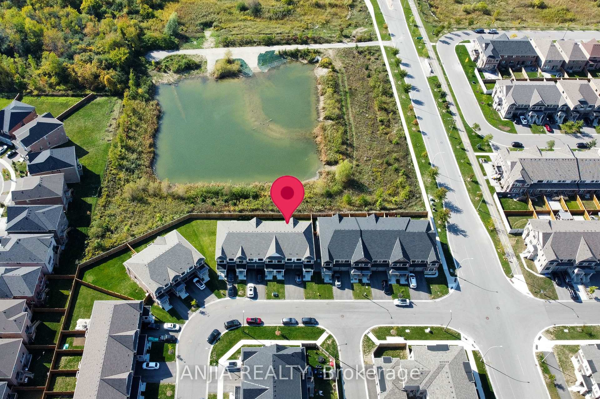Photo 8 of 16 Velvet Drive, Whitby, Rural Whitby — HOMEH