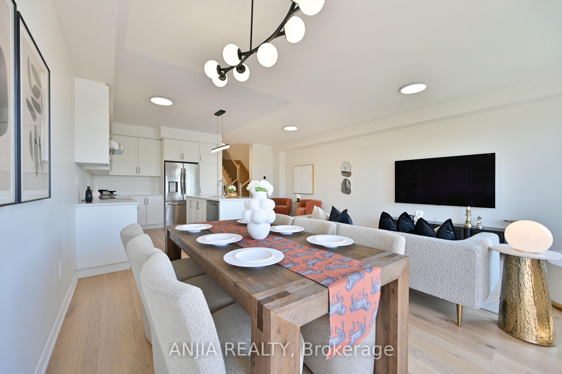 Photo 15 of 16 Velvet Drive, Whitby, Rural Whitby — HOMEH