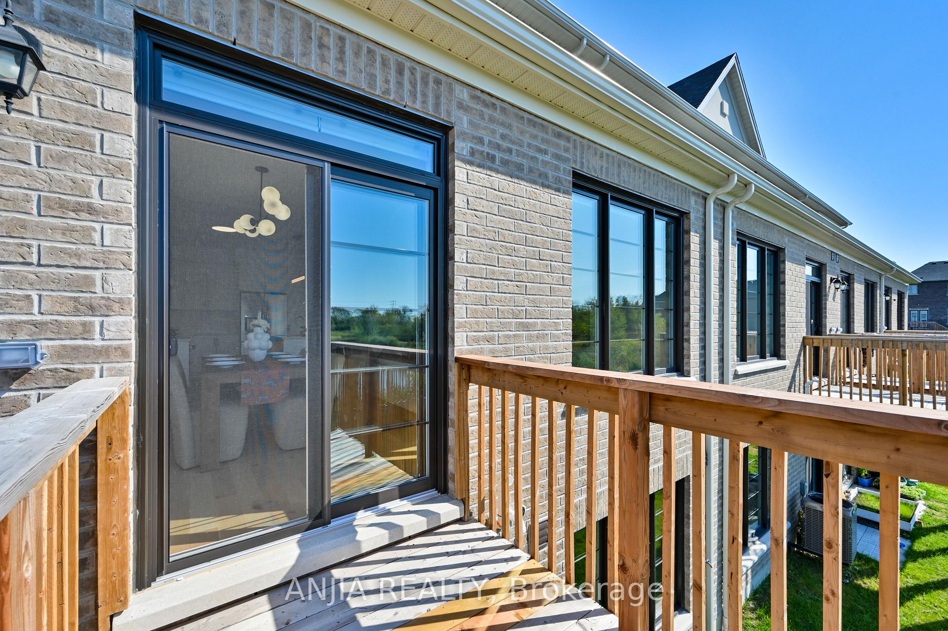 Photo 32 of 16 Velvet Drive, Whitby, Rural Whitby — HOMEH