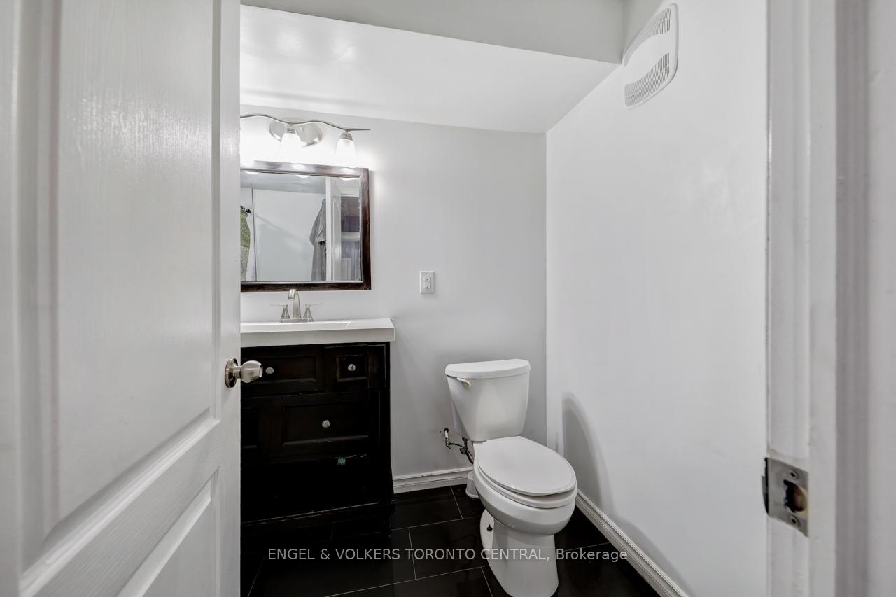 Photo 4 of 26 McPhail Avenue, Clarington, Bowmanville — HOMEH