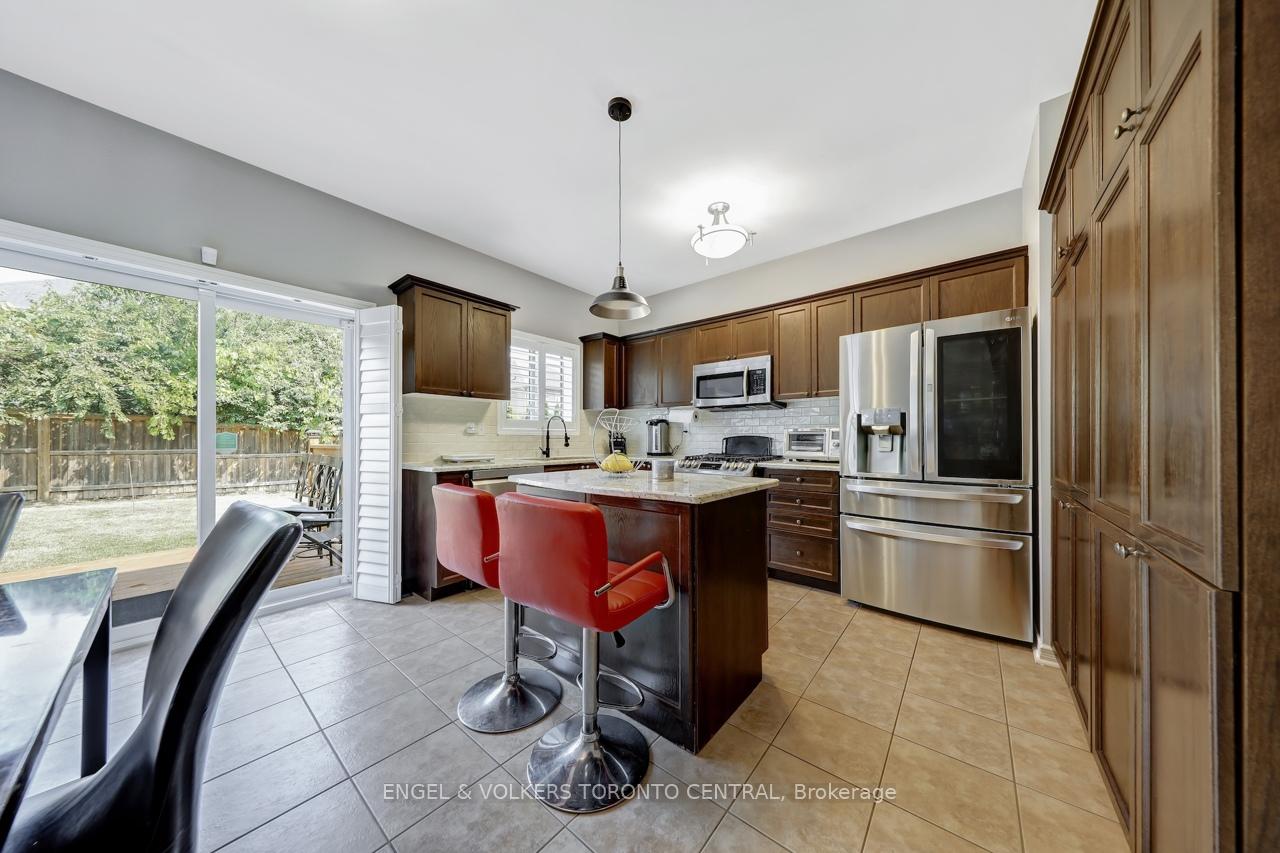 Photo 14 of 26 McPhail Avenue, Clarington, Bowmanville — HOMEH