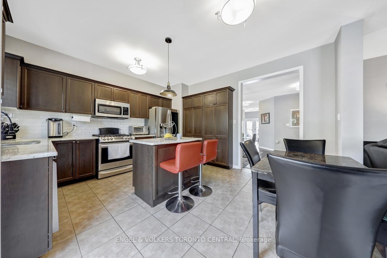 Photo 7 of 26 McPhail Avenue, Clarington, Bowmanville — HOMEH