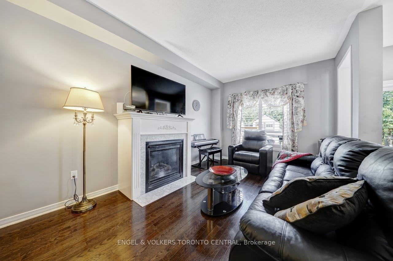 Photo 13 of 26 McPhail Avenue, Clarington, Bowmanville — HOMEH