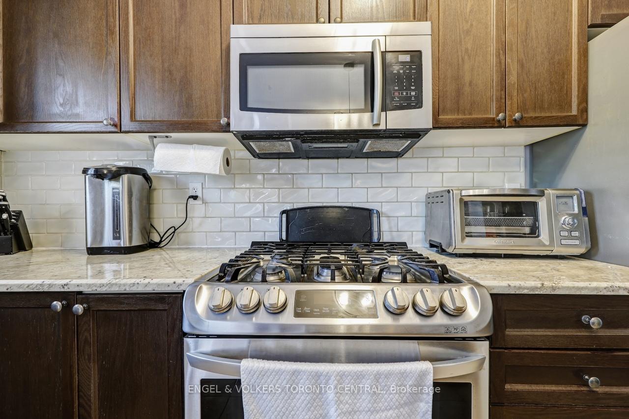 Photo 10 of 26 McPhail Avenue, Clarington, Bowmanville — HOMEH