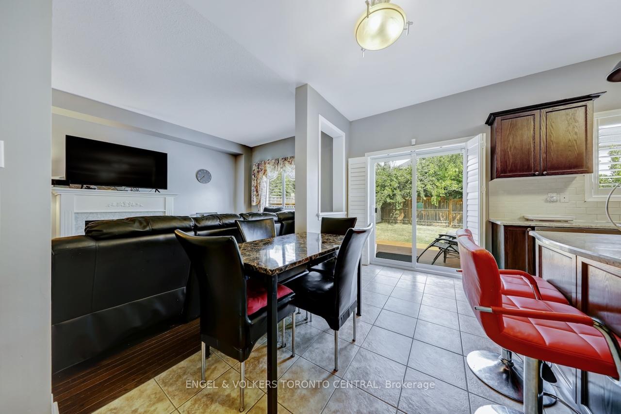 Photo 15 of 26 McPhail Avenue, Clarington, Bowmanville — HOMEH
