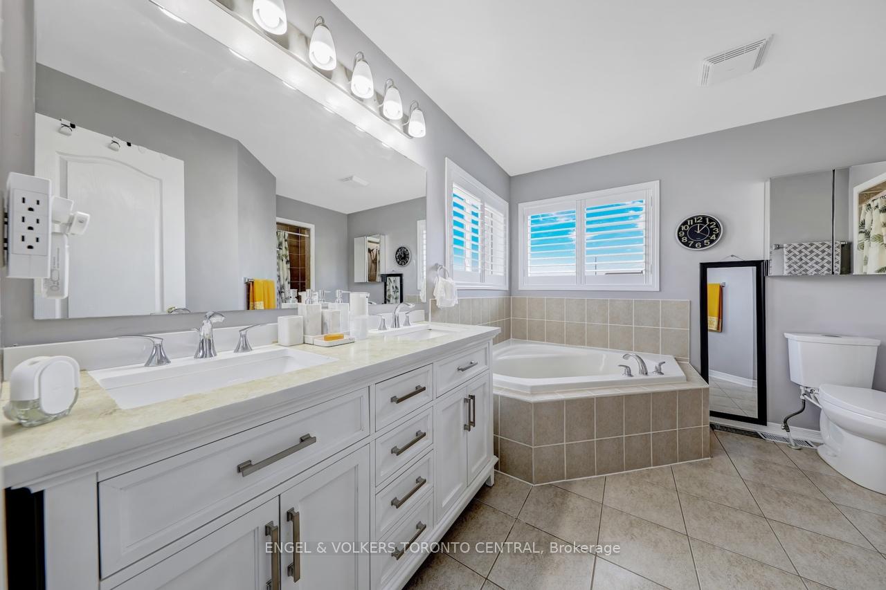 Photo 24 of 26 McPhail Avenue, Clarington, Bowmanville — HOMEH