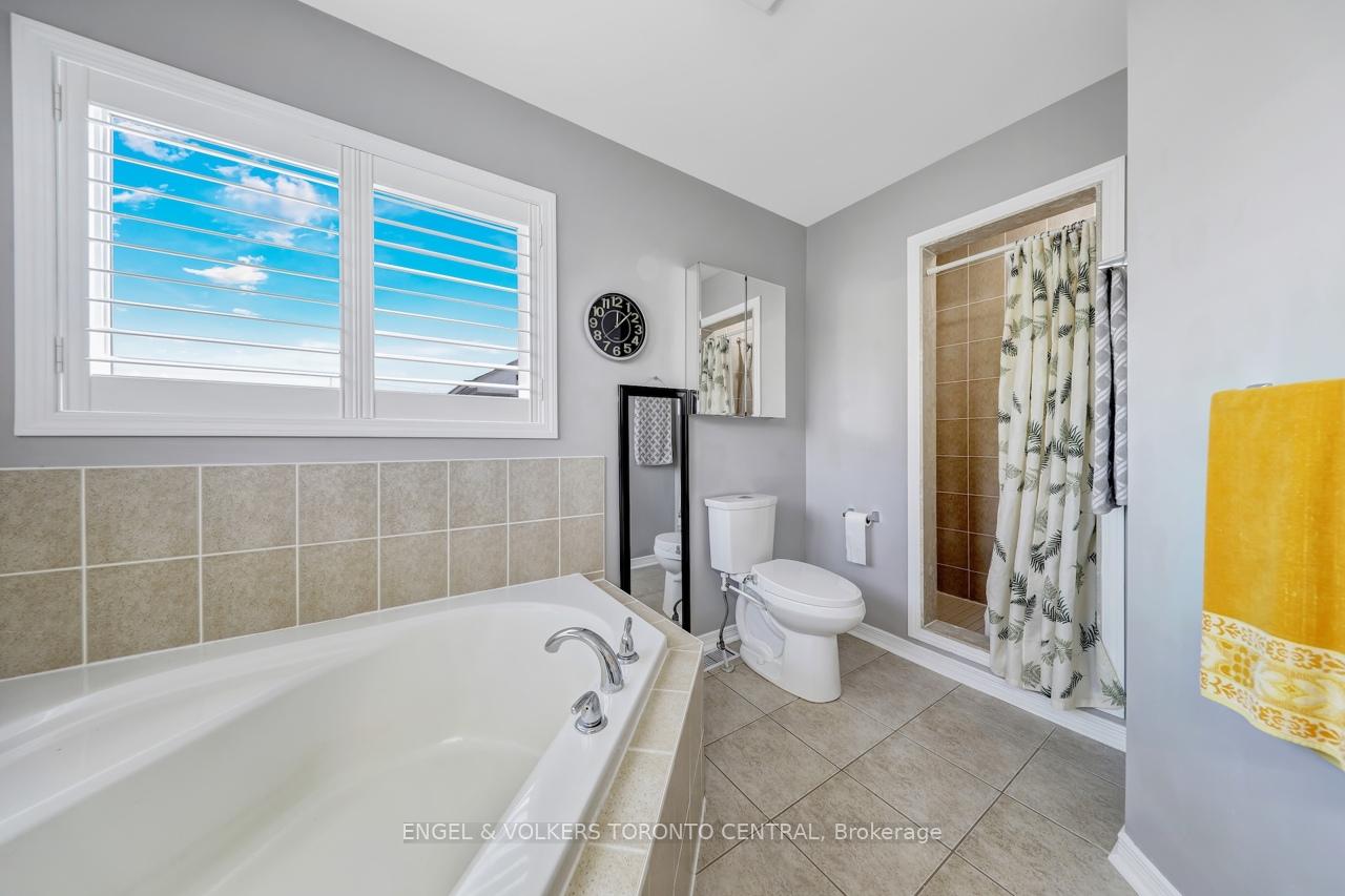 Photo 23 of 26 McPhail Avenue, Clarington, Bowmanville — HOMEH