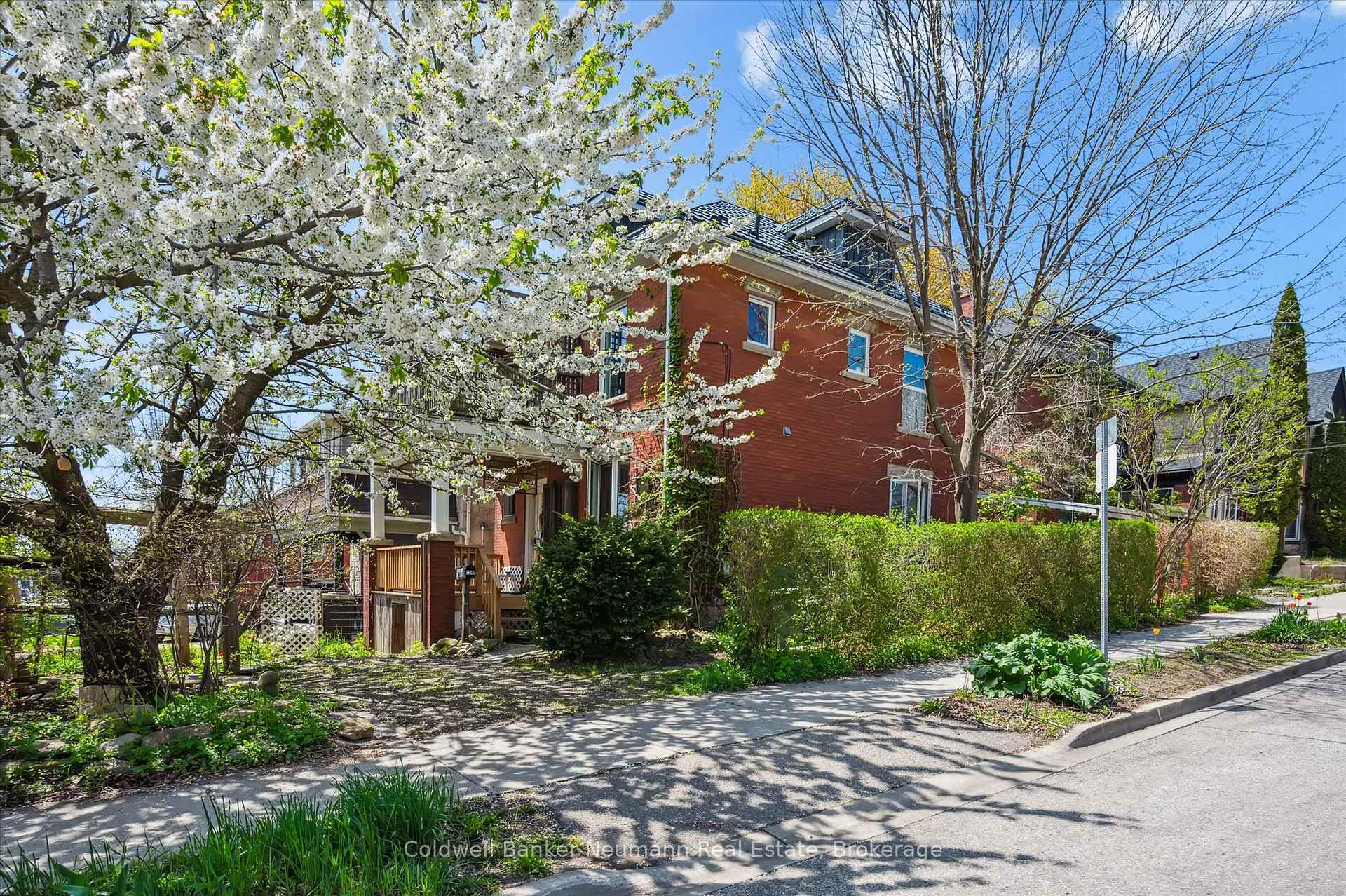 Photo 1 of 124 Surrey Street E, Guelph, Downtown — HOMEH