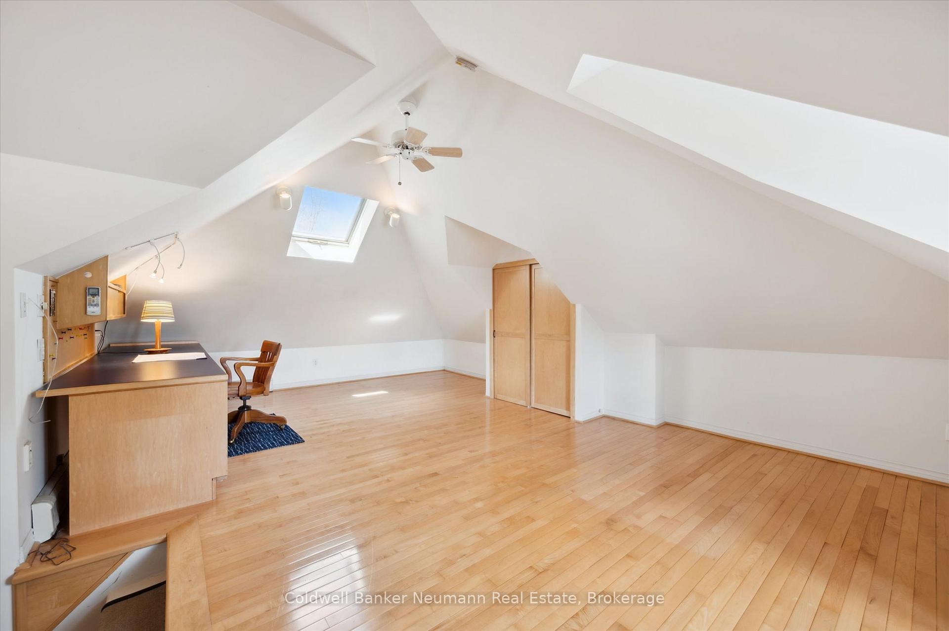 Photo 3 of 124 Surrey Street E, Guelph, Downtown — HOMEH