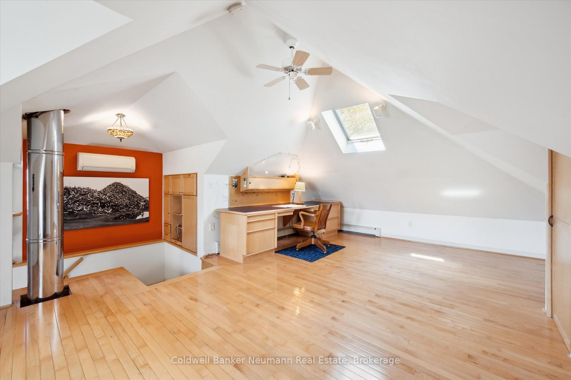 Photo 31 of 124 Surrey Street E, Guelph, Downtown — HOMEH
