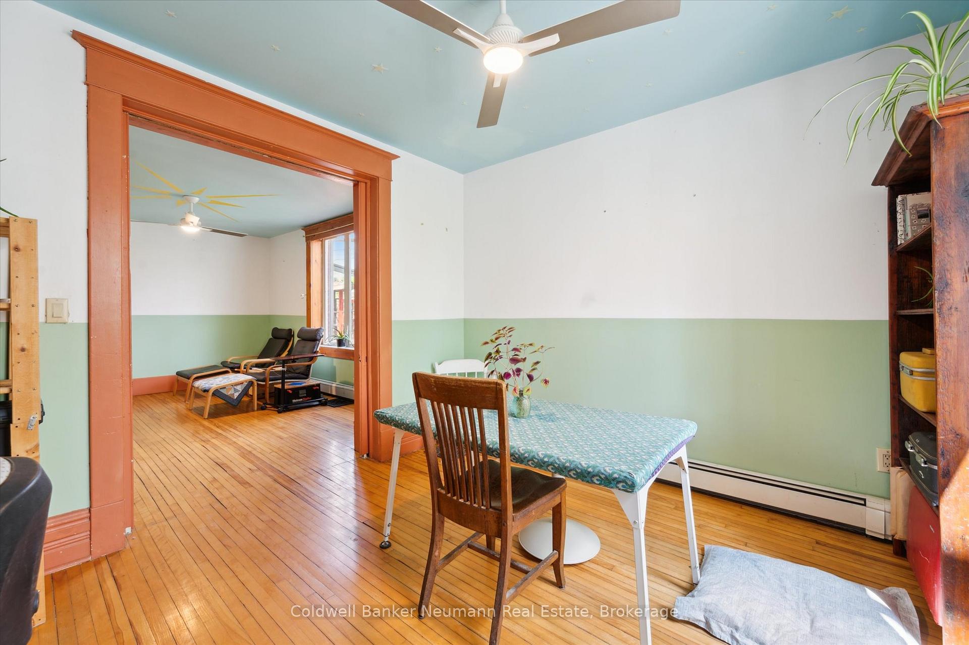 Photo 16 of 124 Surrey Street E, Guelph, Downtown — HOMEH