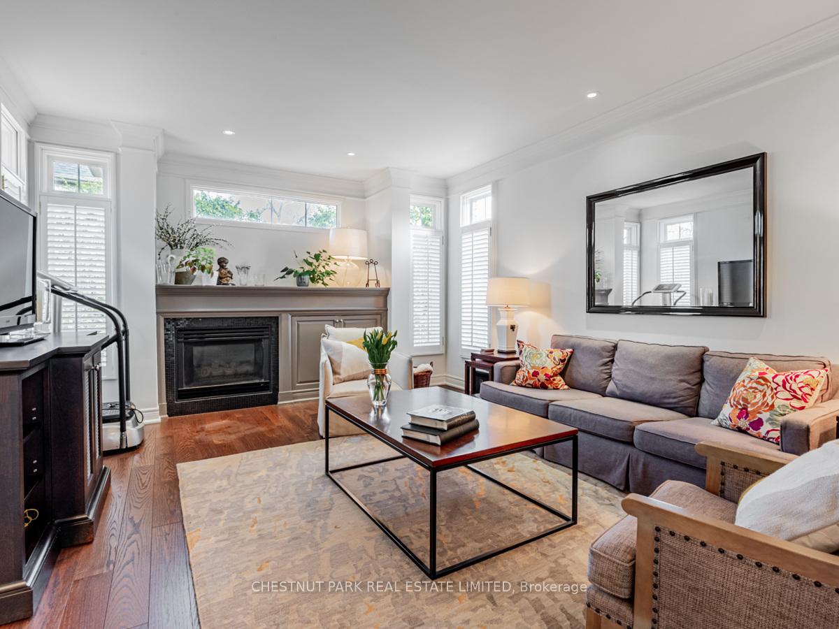 Photo 4 of 86 Forest Lane Drive, Vaughan, Beverley Glen — HOMEH