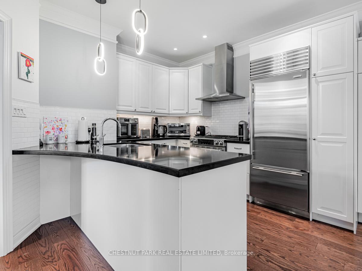 Photo 3 of 86 Forest Lane Drive, Vaughan, Beverley Glen — HOMEH