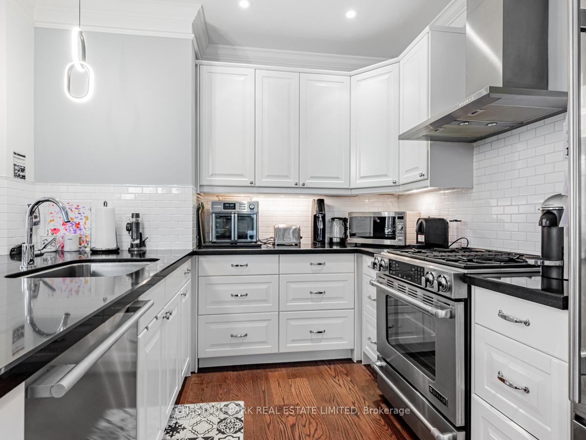Photo 8 of 86 Forest Lane Drive, Vaughan, Beverley Glen — HOMEH