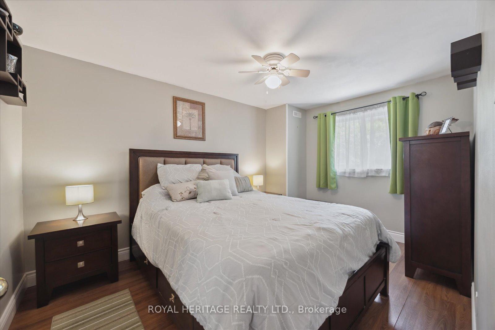 Photo 16 of 947 Harding Street, Whitby, Downtown Whitby — HOMEH