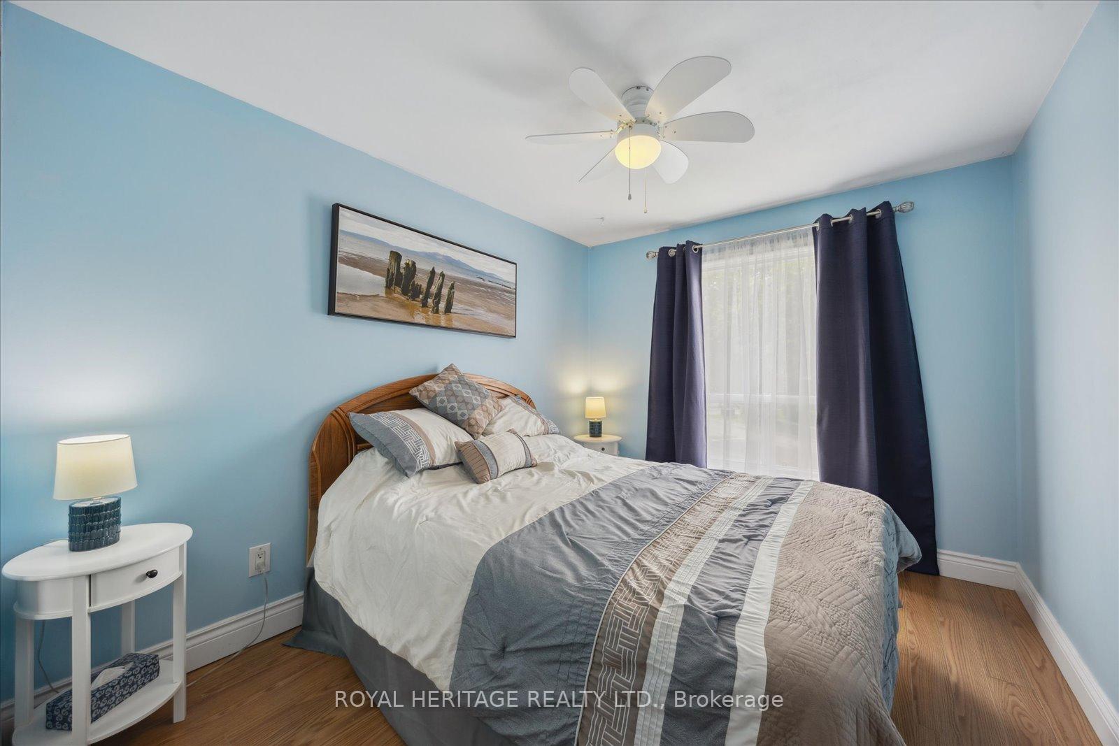 Photo 18 of 947 Harding Street, Whitby, Downtown Whitby — HOMEH