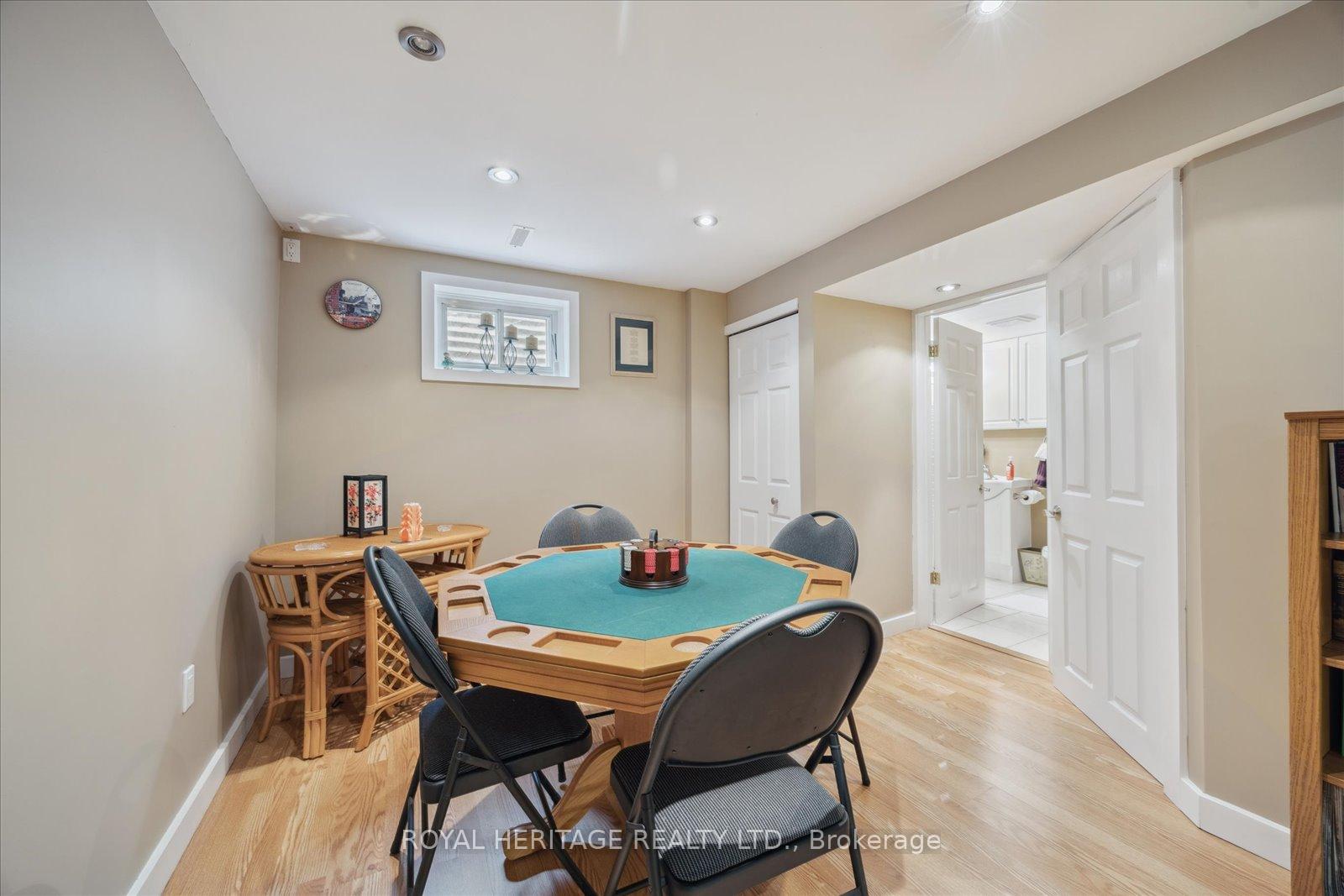 Photo 20 of 947 Harding Street, Whitby, Downtown Whitby — HOMEH