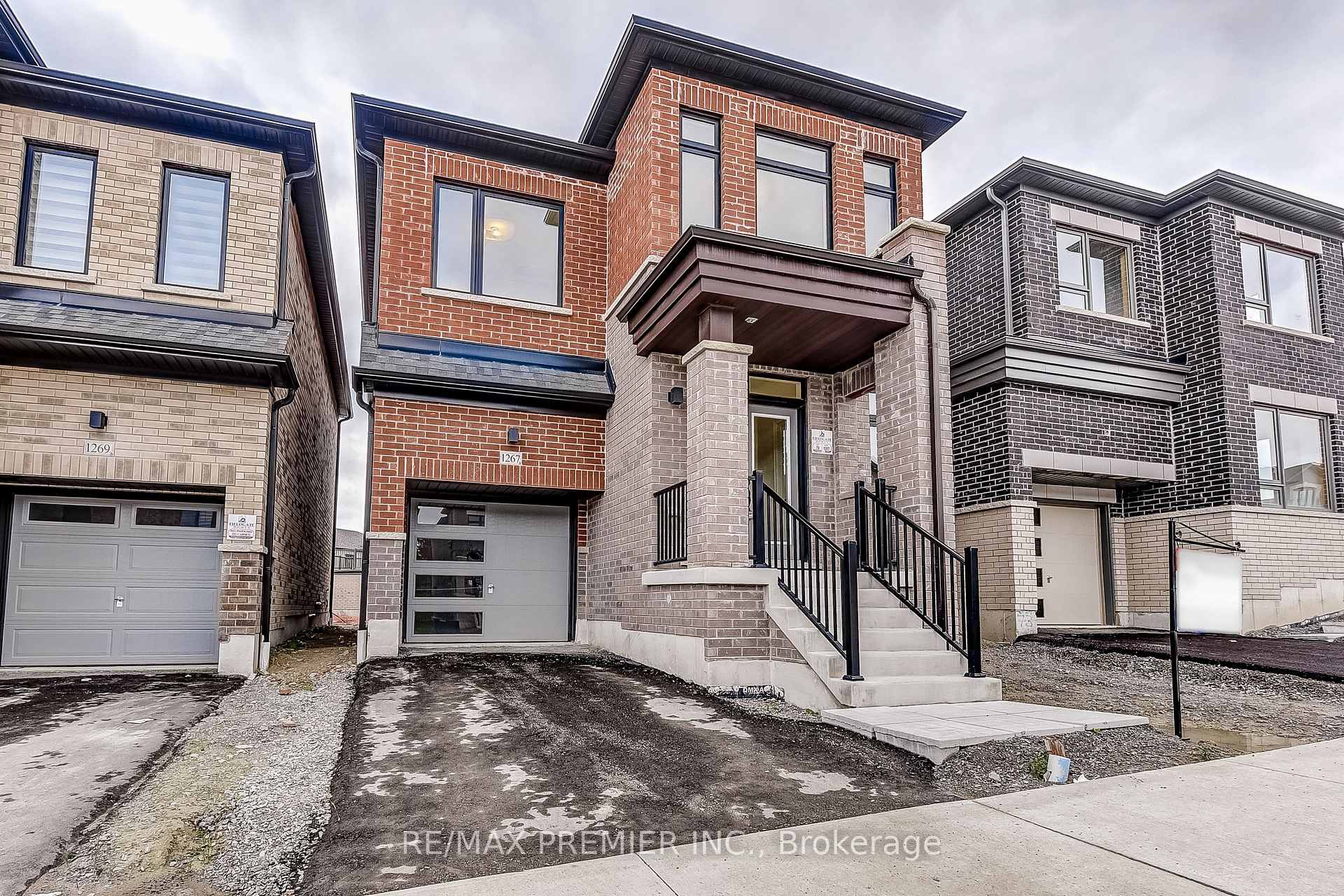 Photo 14 of 1267 Talisman Manor, Pickering, Rural Pickering — HOMEH