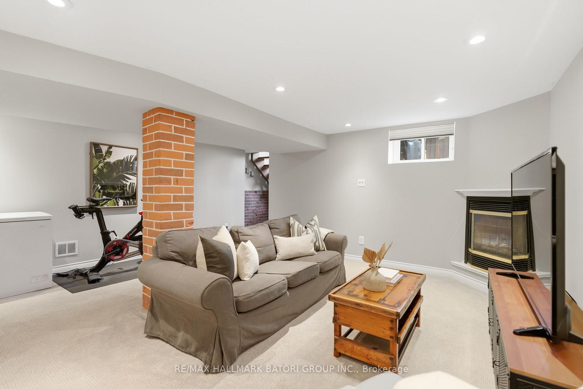 Photo 23 of 249 Glebeholme Boulevard, Toronto, Danforth — HOMEH