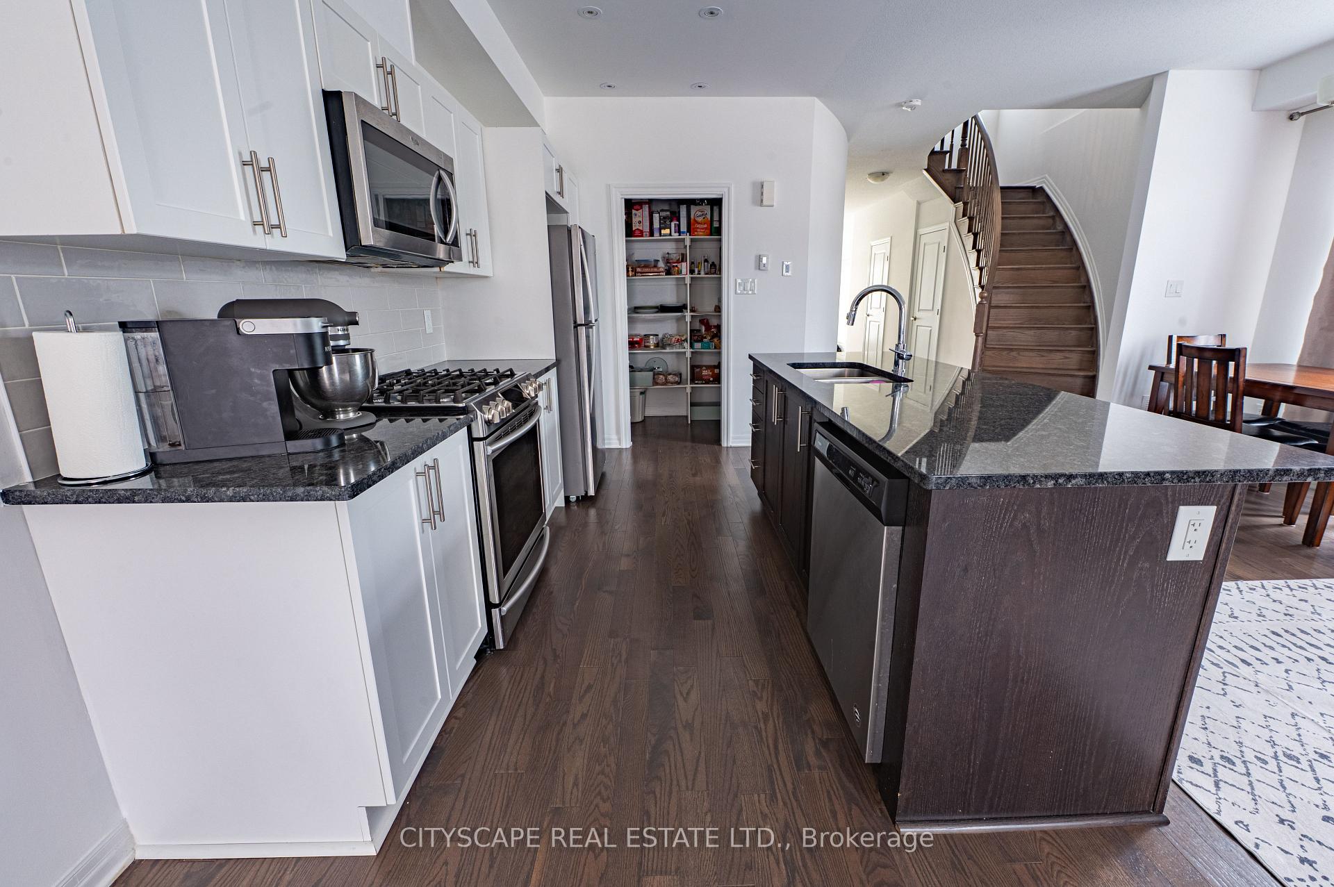 Photo 10 of 174 Joshua Street, Ottawa, Mer Bleue/Bradley Estates/Anderson Park — HOMEH