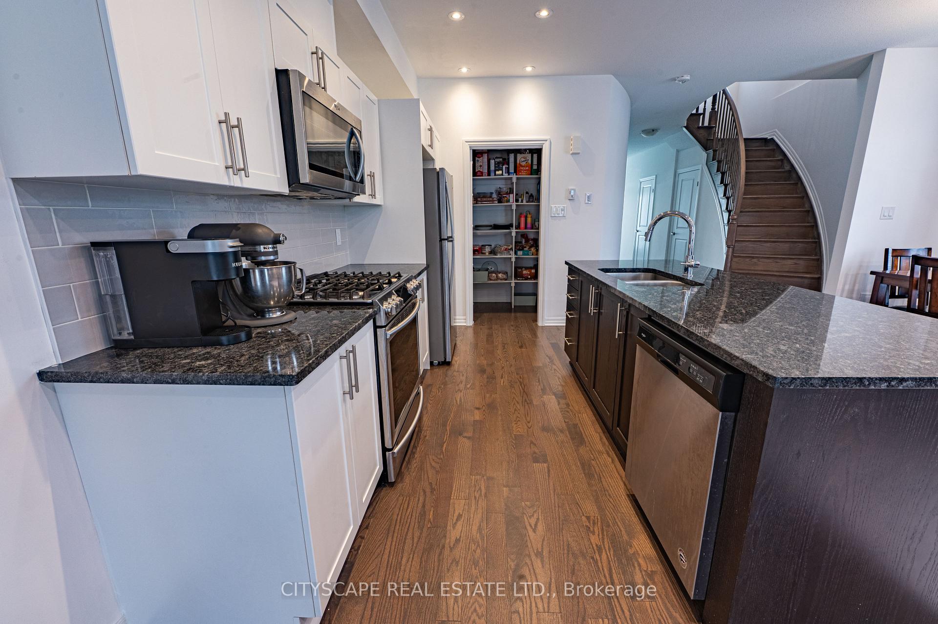 Photo 11 of 174 Joshua Street, Ottawa, Mer Bleue/Bradley Estates/Anderson Park — HOMEH