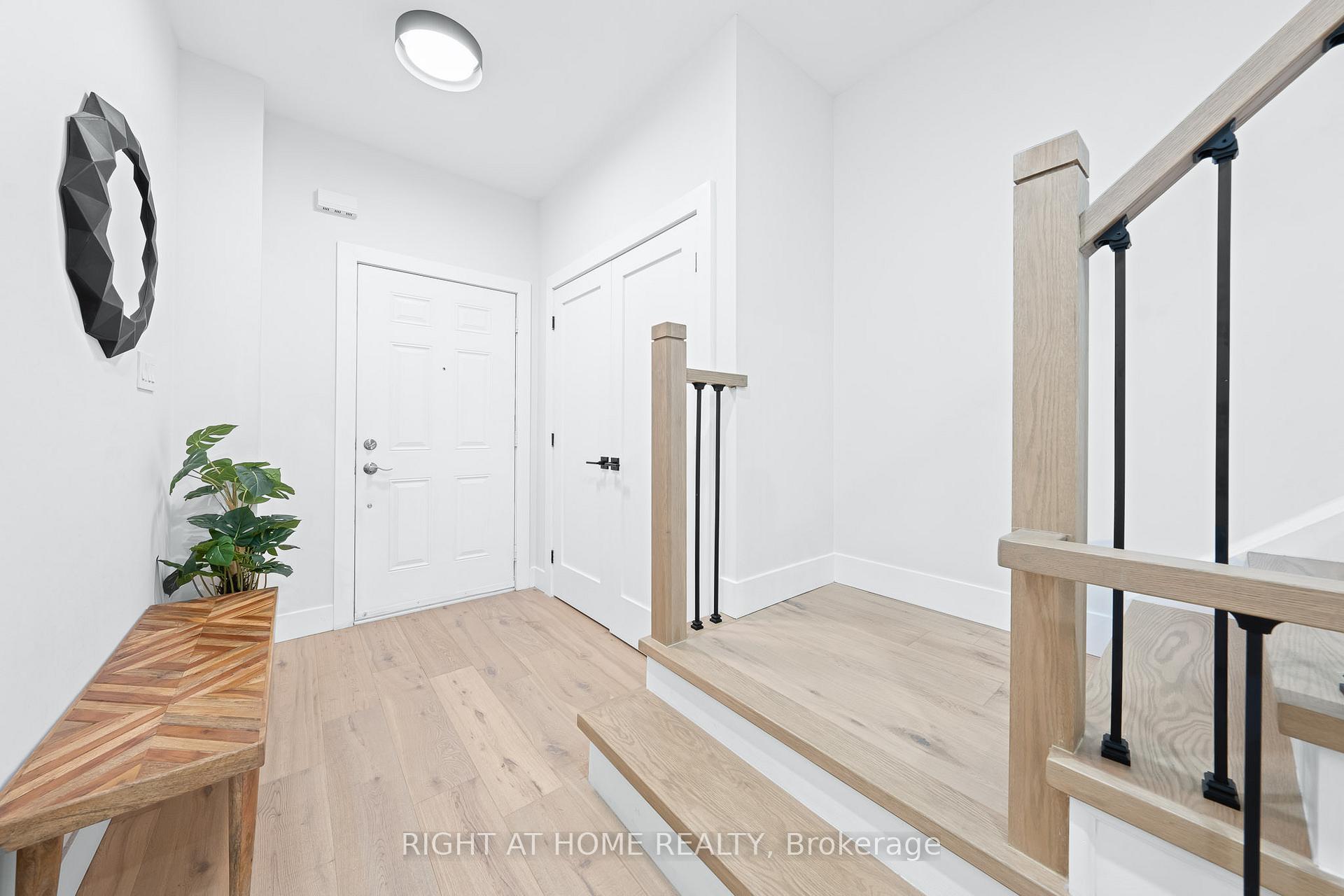 Photo 3 of Unit 13, 8777 Dufferin Street, Vaughan, Patterson — HOMEH