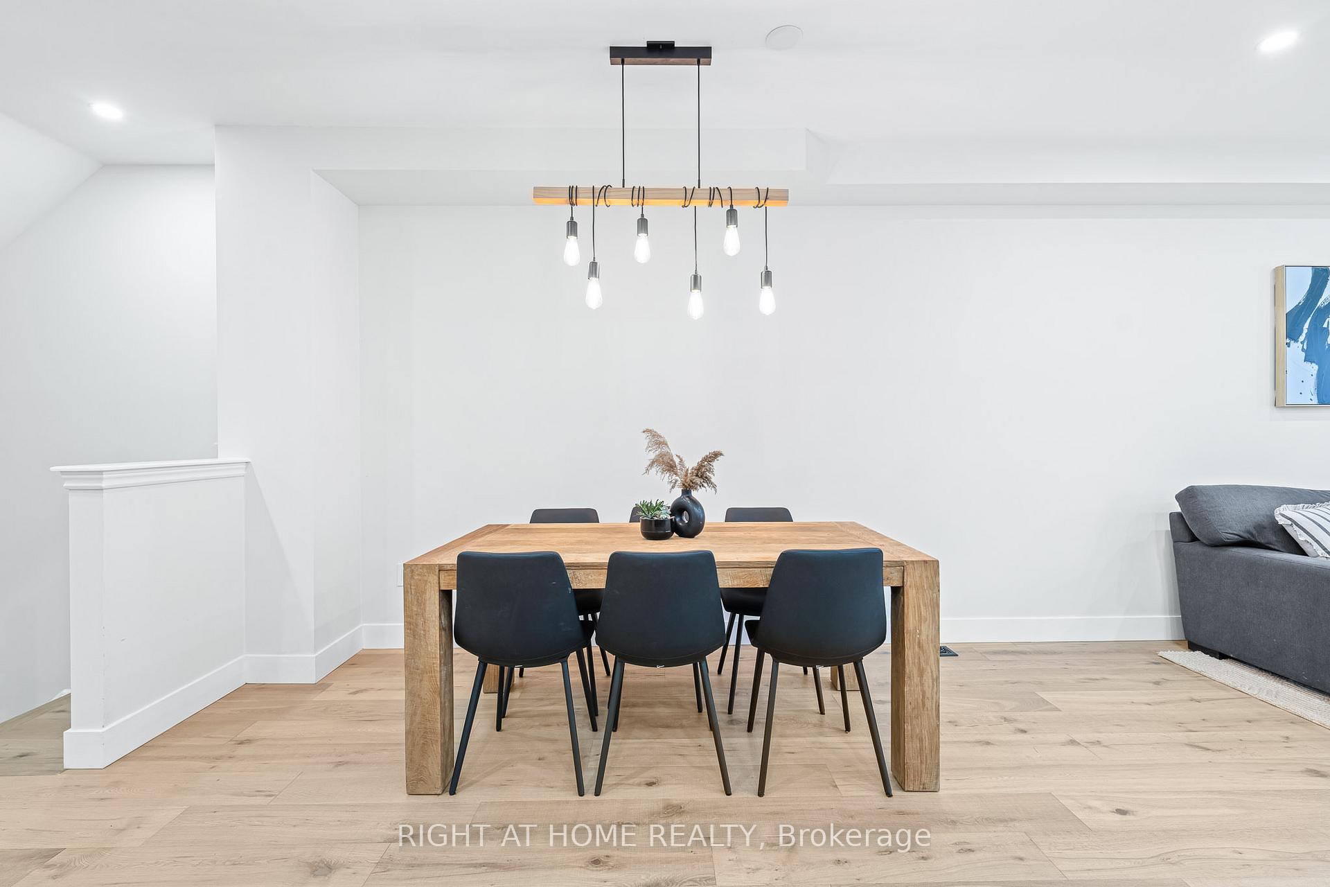 Photo 7 of Unit 13, 8777 Dufferin Street, Vaughan, Patterson — HOMEH