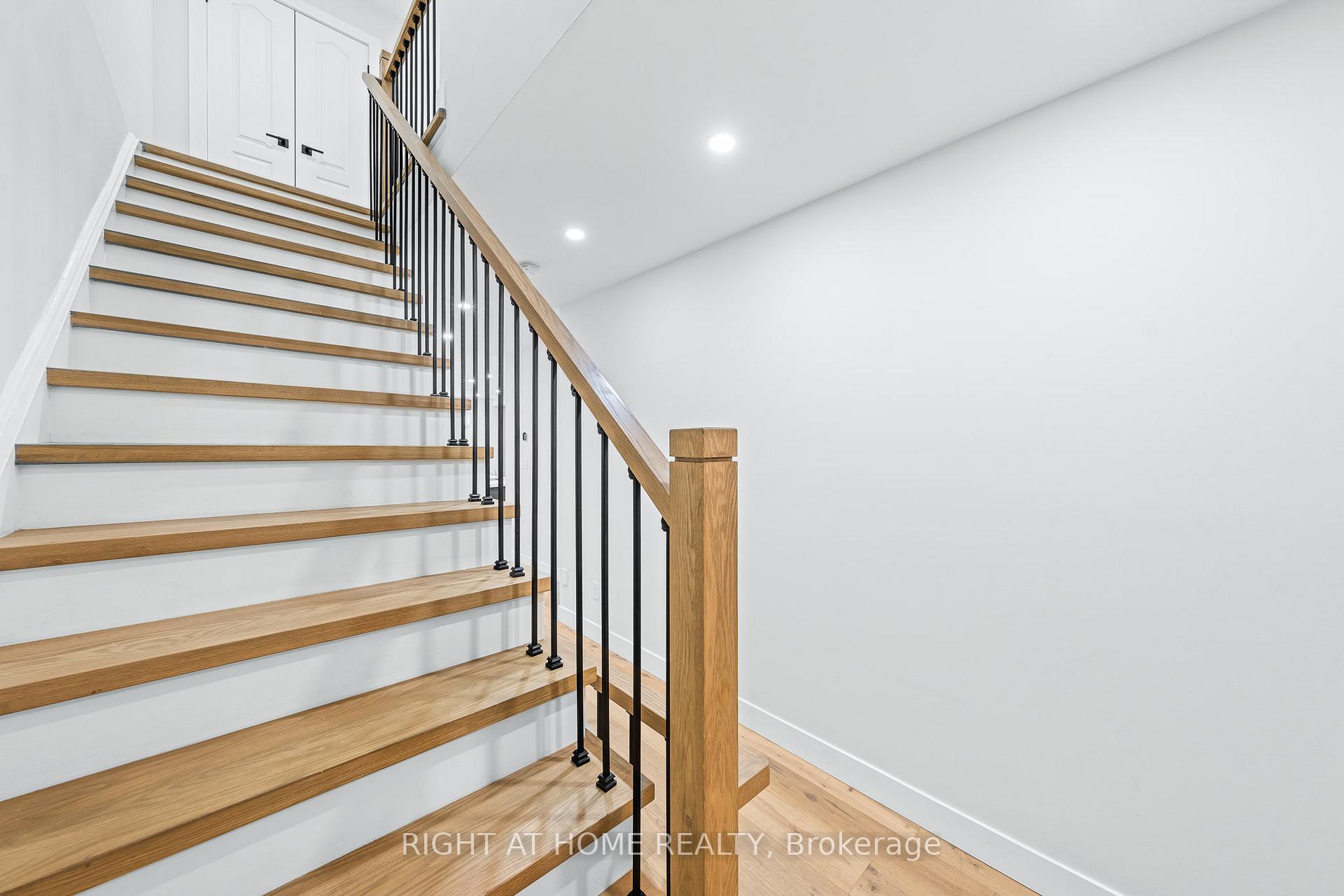 Photo 21 of Unit 13, 8777 Dufferin Street, Vaughan, Patterson — HOMEH