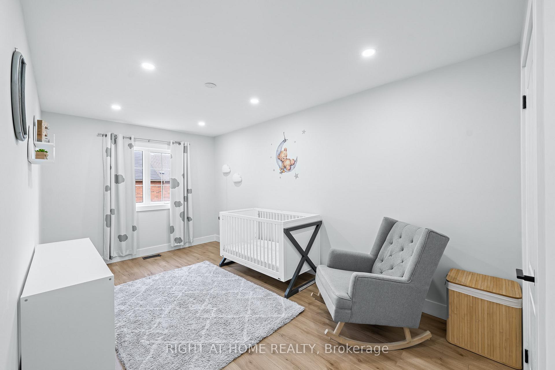 Photo 43 of Unit 13, 8777 Dufferin Street, Vaughan, Patterson — HOMEH