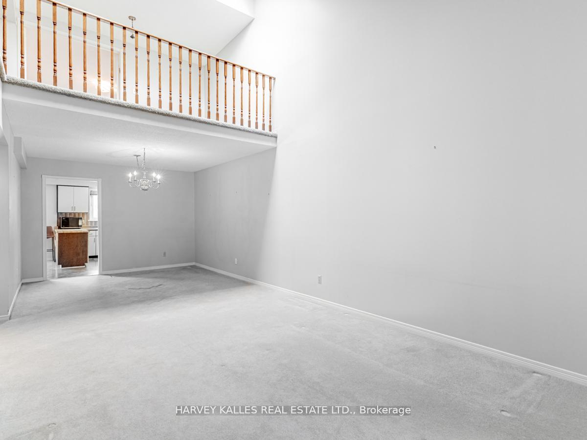 Photo 12 of 18 Finlayson Court W, Vaughan, Brownridge — HOMEH