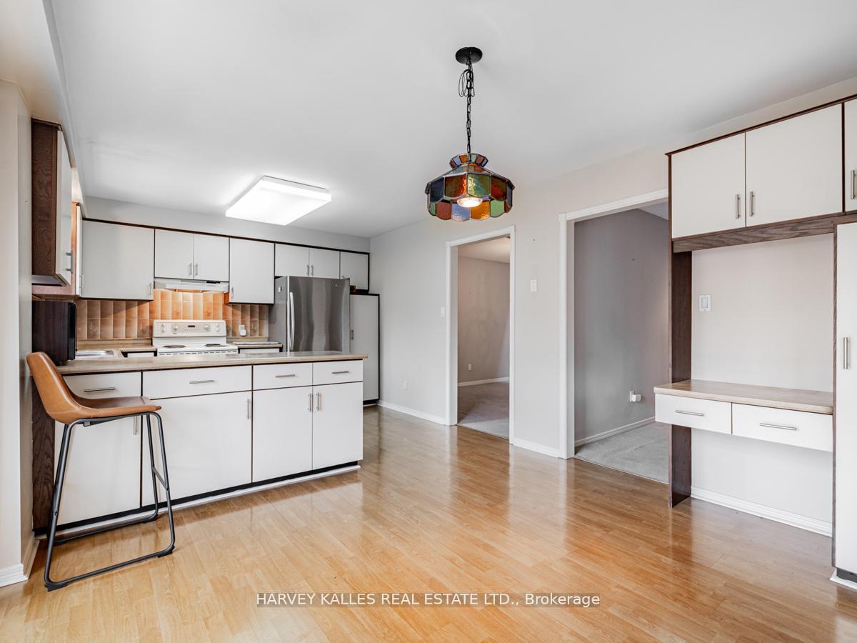 Photo 33 of 18 Finlayson Court W, Vaughan, Brownridge — HOMEH