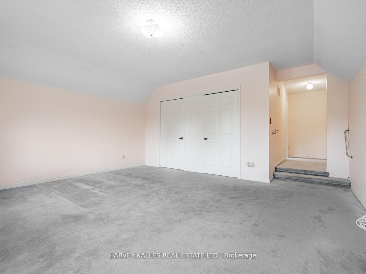 Photo 25 of 18 Finlayson Court W, Vaughan, Brownridge — HOMEH