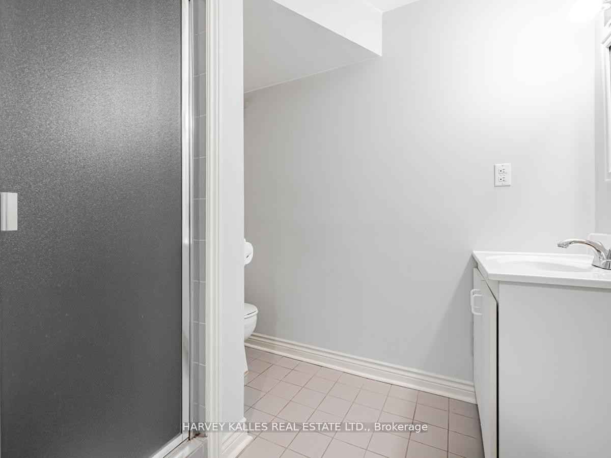 Photo 30 of 18 Finlayson Court W, Vaughan, Brownridge — HOMEH