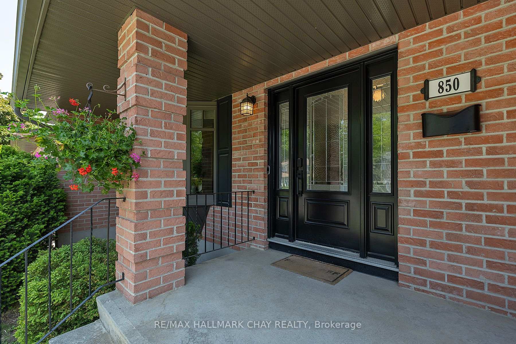Photo 3 of 850 Rowantree Crescent, Kingston, North of Taylor-Kidd Blvd — HOMEH